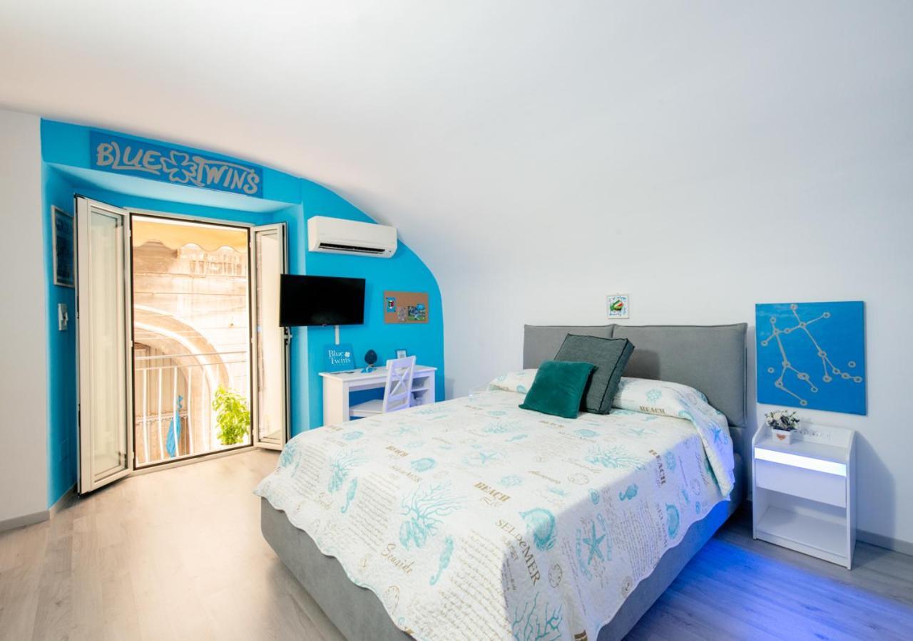 Blue Twins Holiday House Неаполь Экстерьер фото